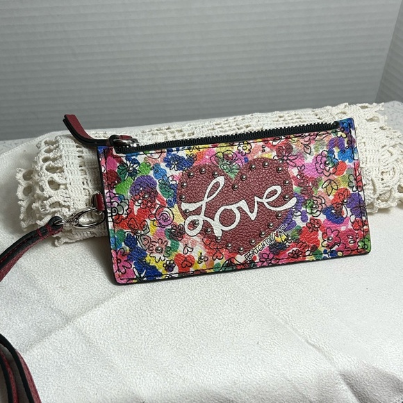 Brighton Fashionista Love Bouquet Wallet Card & Coin Holder with Strap Leather - Picture 2 of 10